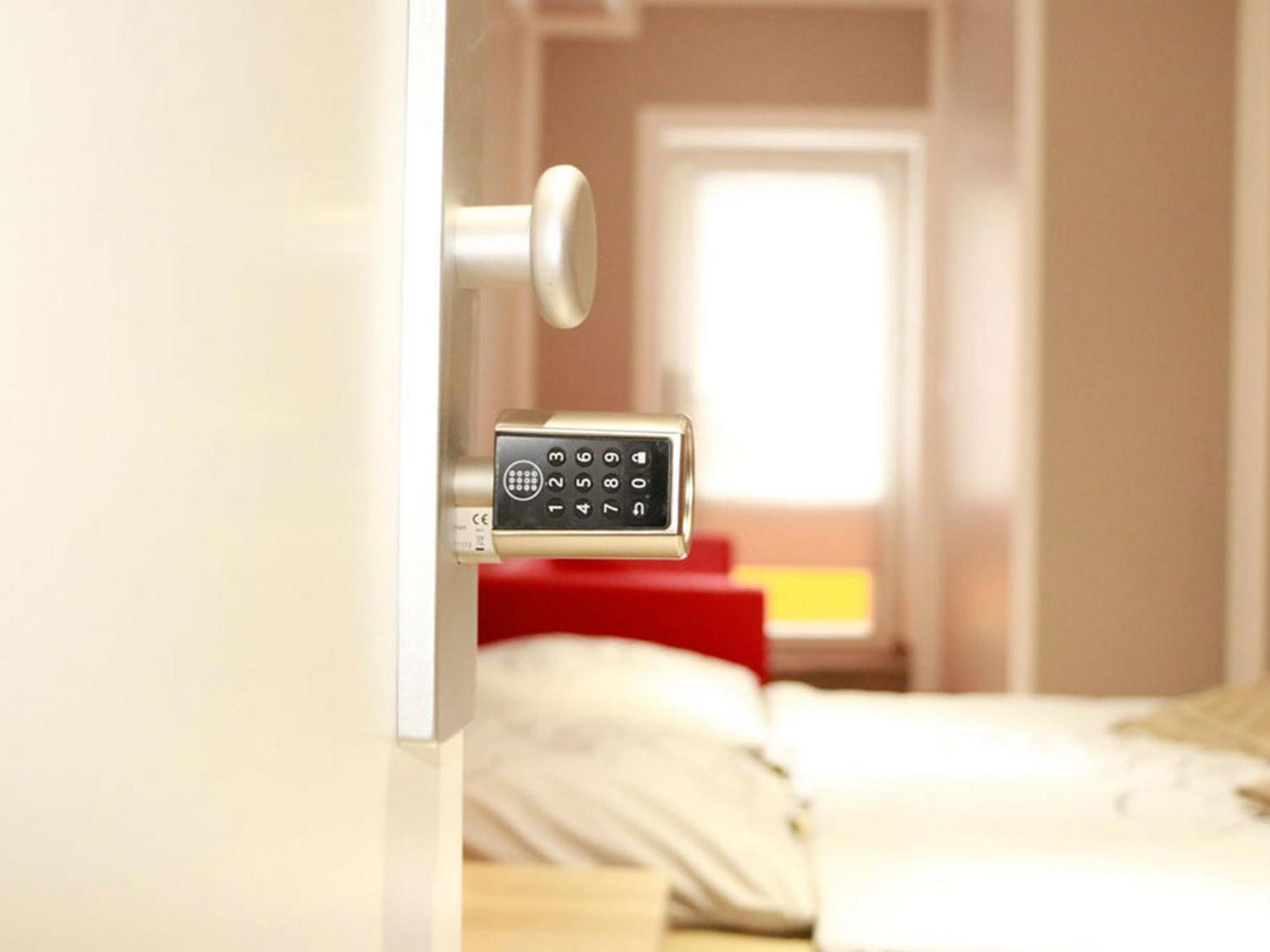 Amaya Motel Berlin Szoba fotó